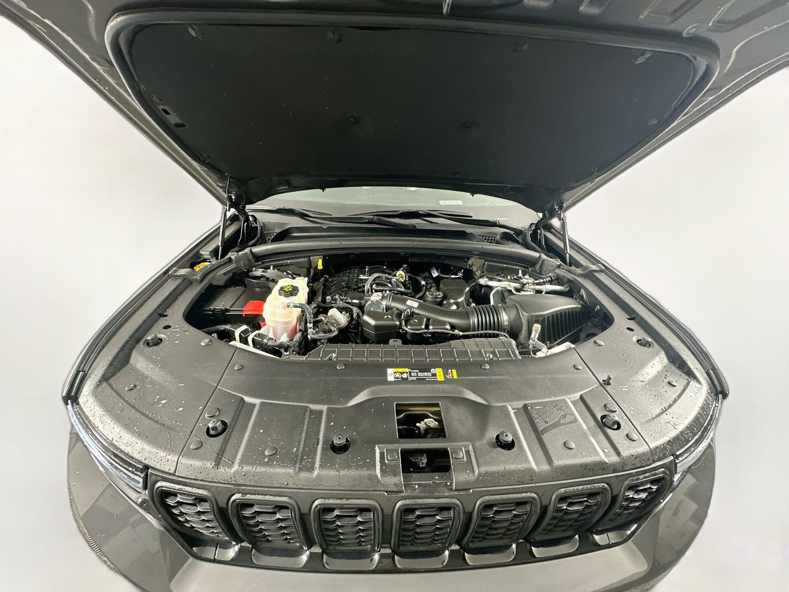 Used 2023 Jeep Grand Cherokee Altitude AWD/4WD image 29