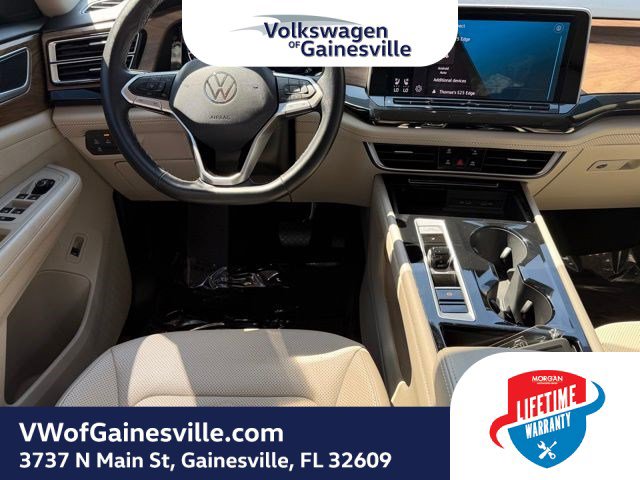 Certified 2024 Volkswagen Atlas SE w/ Panoramic Sunroof Package FWD image 16