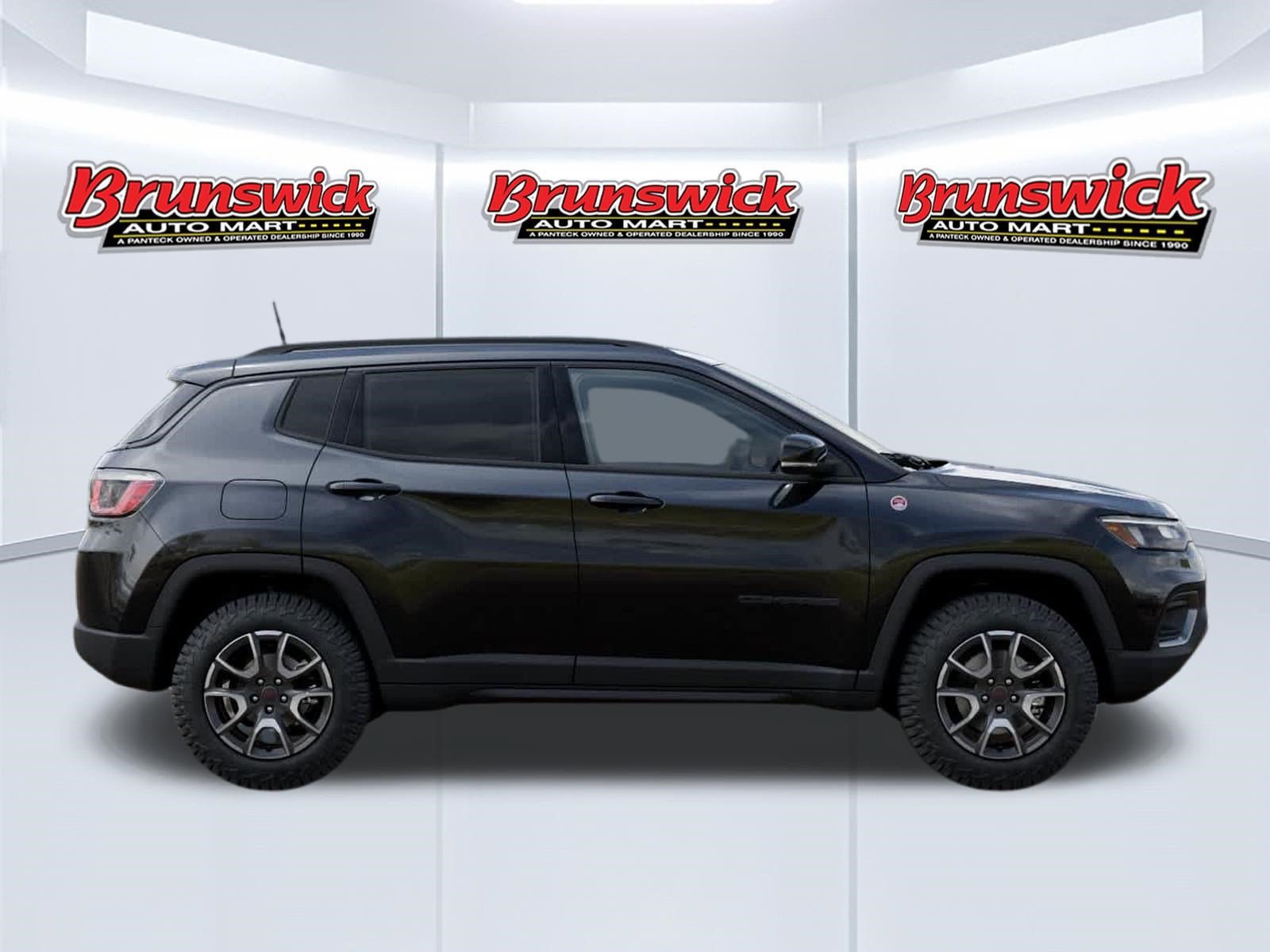 New 2026 Jeep Compass Trailhawk AWD/4WD image 21