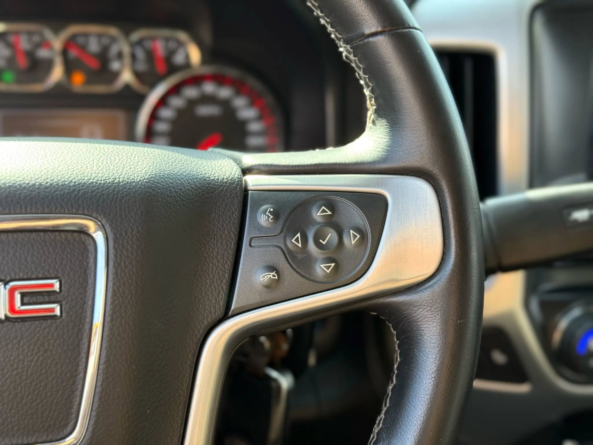 Used 2015 GMC Sierra 1500 SLT AWD/4WD image 19