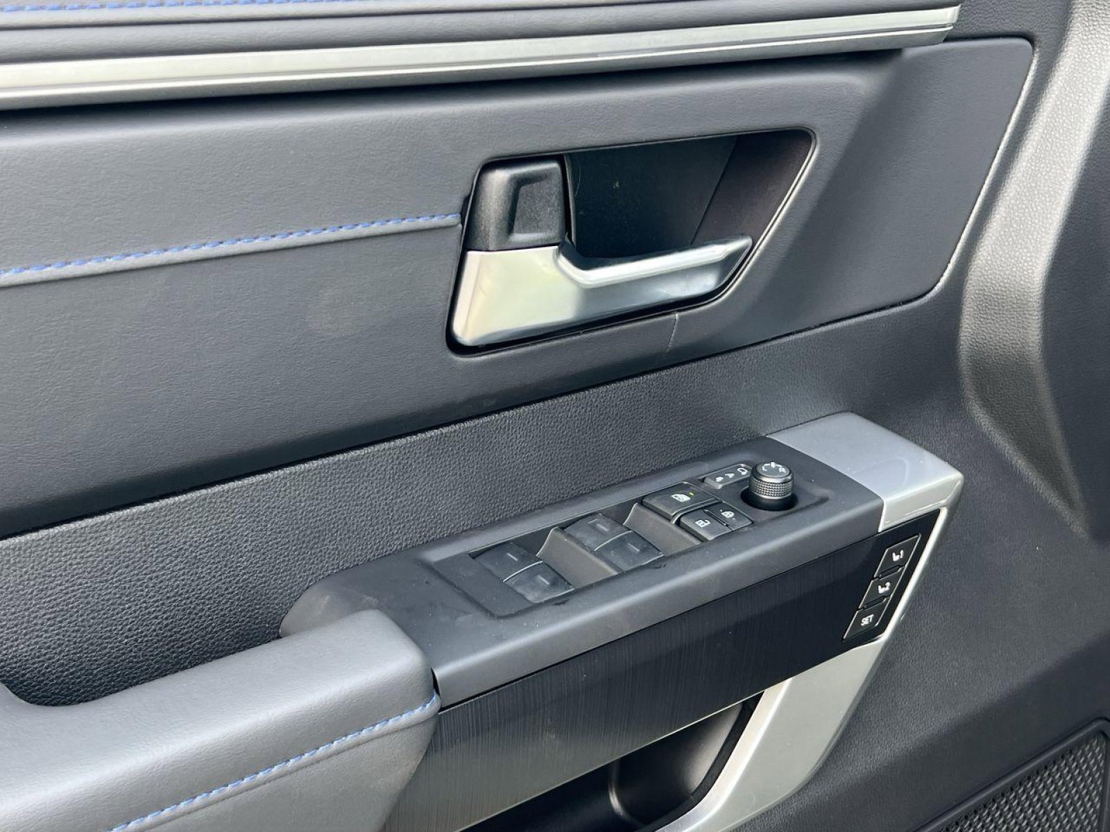 New 2025 Toyota Tundra Platinum image 10