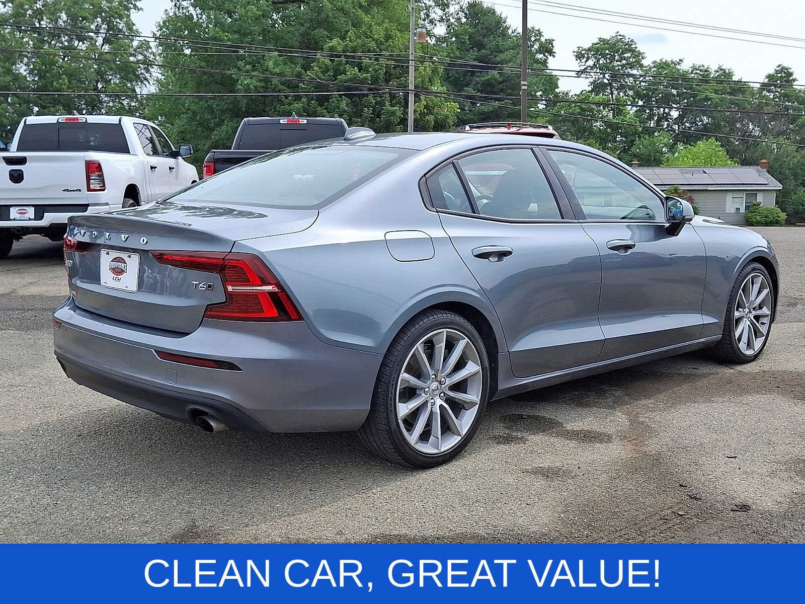 Used 2021 Volvo S60 T6 Momentum w/ Protection Package Premier AWD/4WD image 7