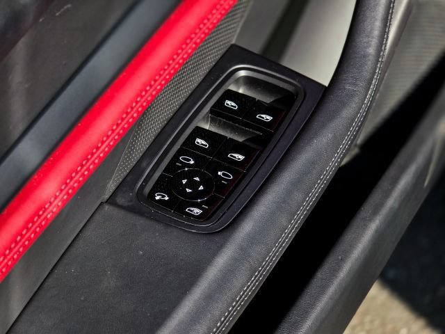 Used 2020 Porsche Taycan 4S AWD/4WD image 52