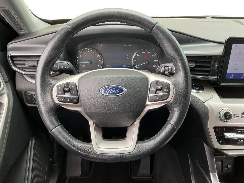 Used 2022 Ford Explorer XLT w/ Equipment Group 202A AWD/4WD image 15