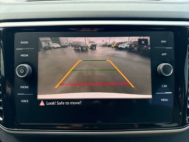 Used 2022 Volkswagen Atlas Cross Sport SEL R-Line image 14