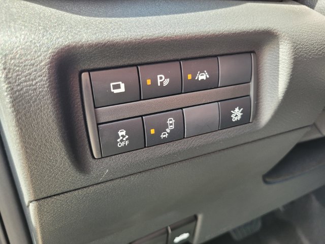 Certified 2025 Nissan Kicks Play S FWD image 19
