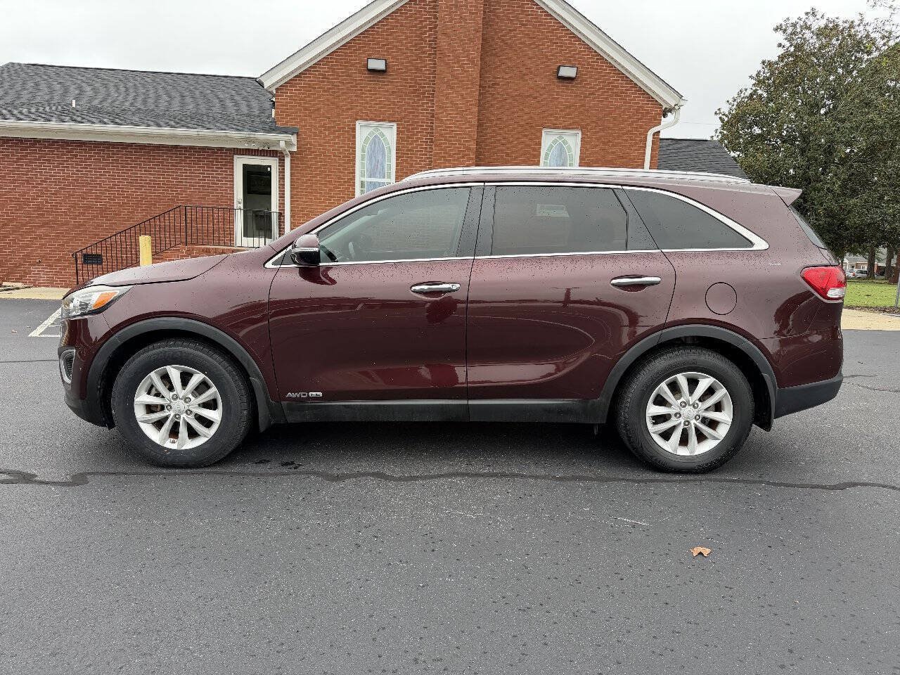 Used 2017 Kia Sorento AWD w/ LX V6 Convenience Package image 6