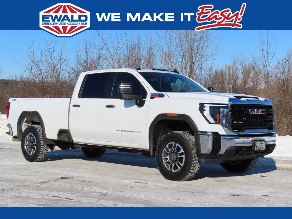 Used 2025 GMC Sierra 3500 Pro image 1