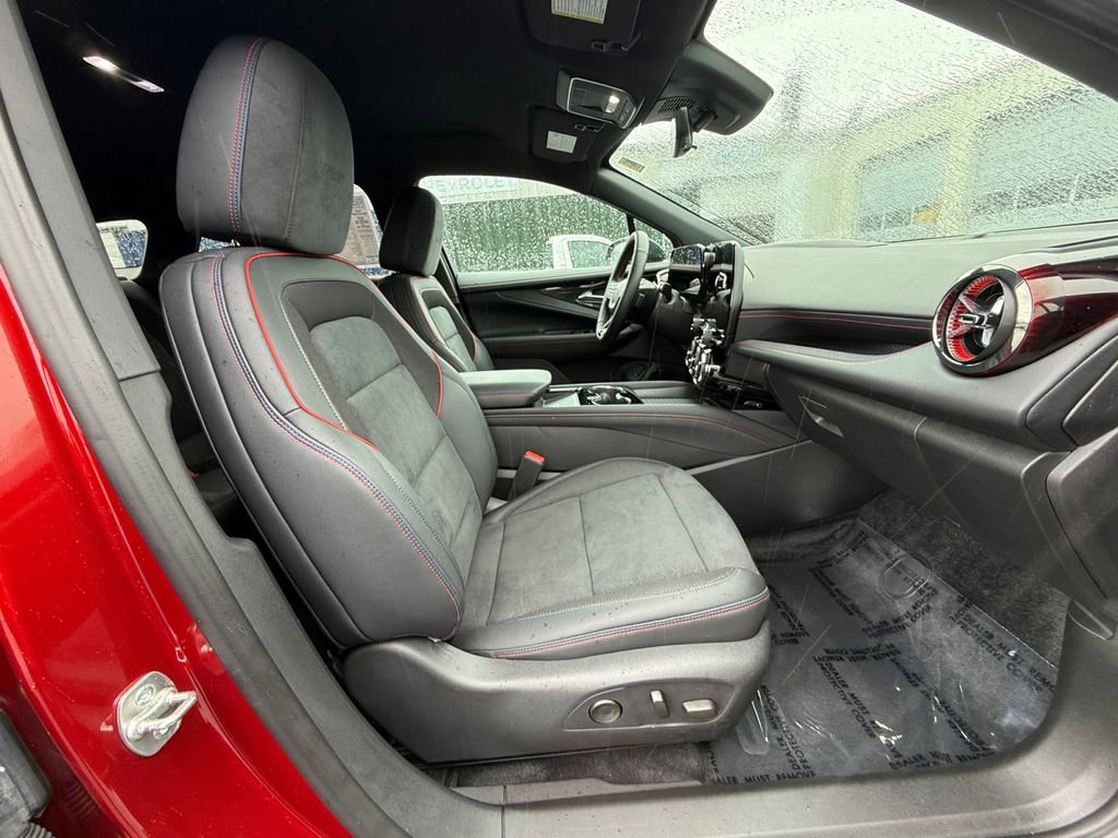 Used 2024 Chevrolet Blazer EV RS image 25