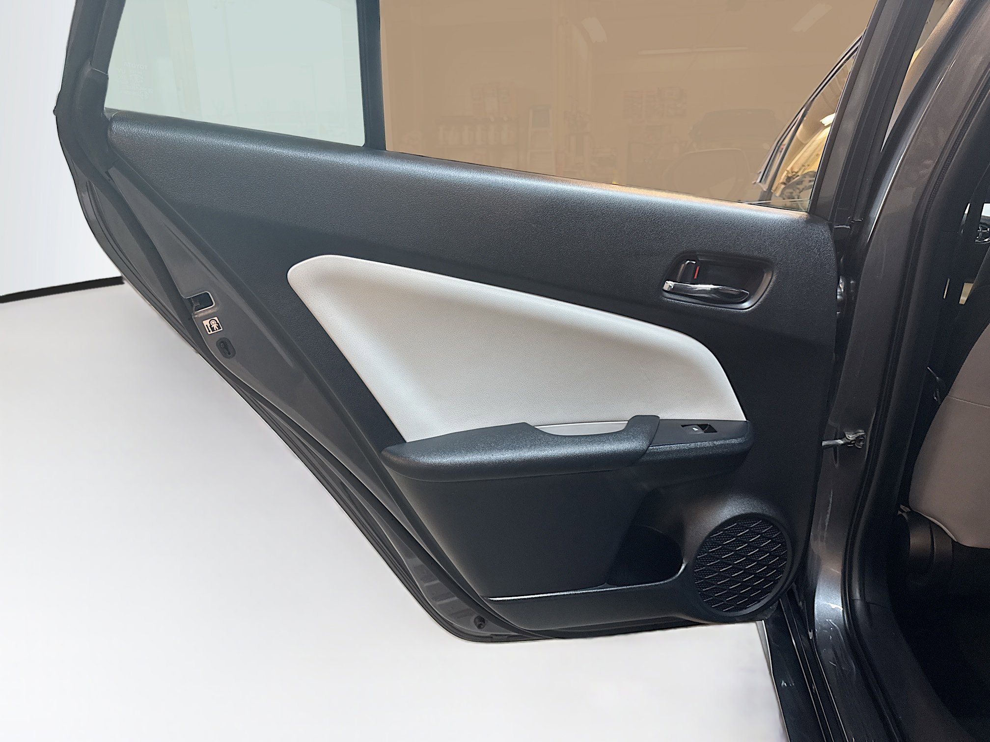 Used 2017 Toyota Prius Two image 24