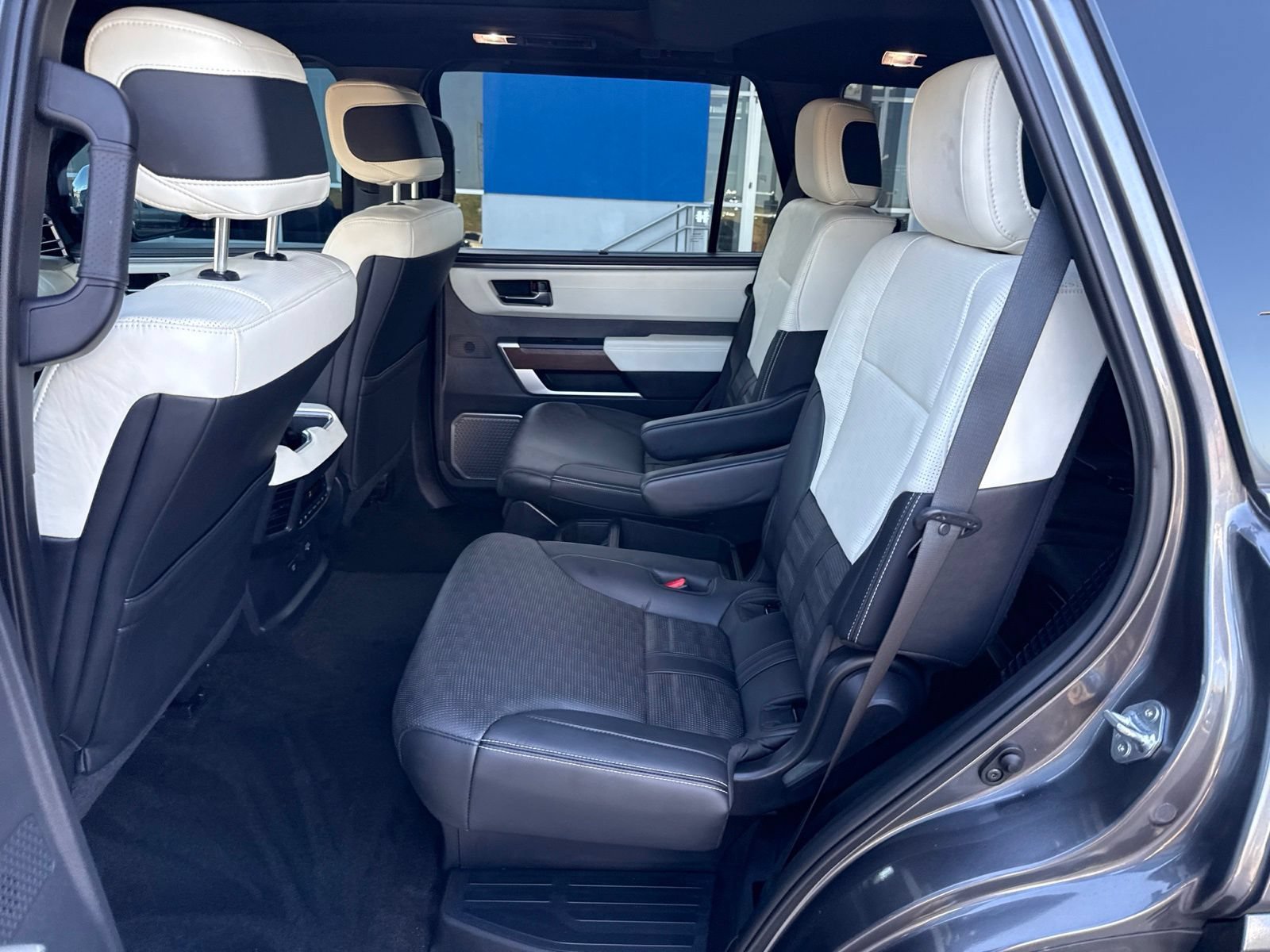 Used 2024 Toyota Sequoia Capstone AWD/4WD image 12