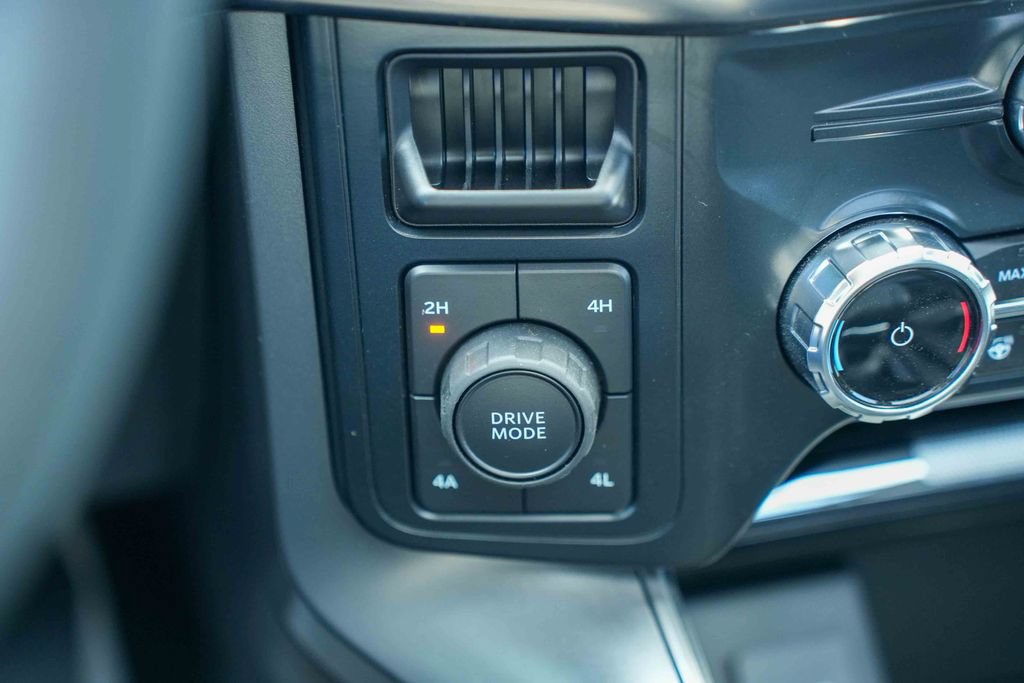 Used 2026 Ford F150 Lariat AWD/4WD image 34