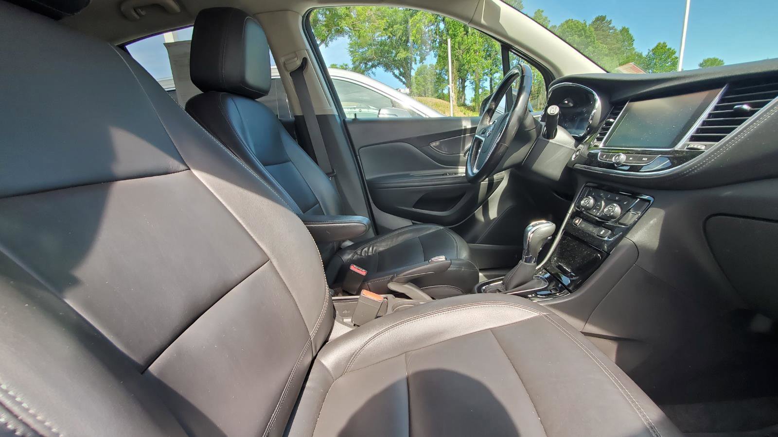 Used 2019 Buick Encore Essence AWD/4WD image 4