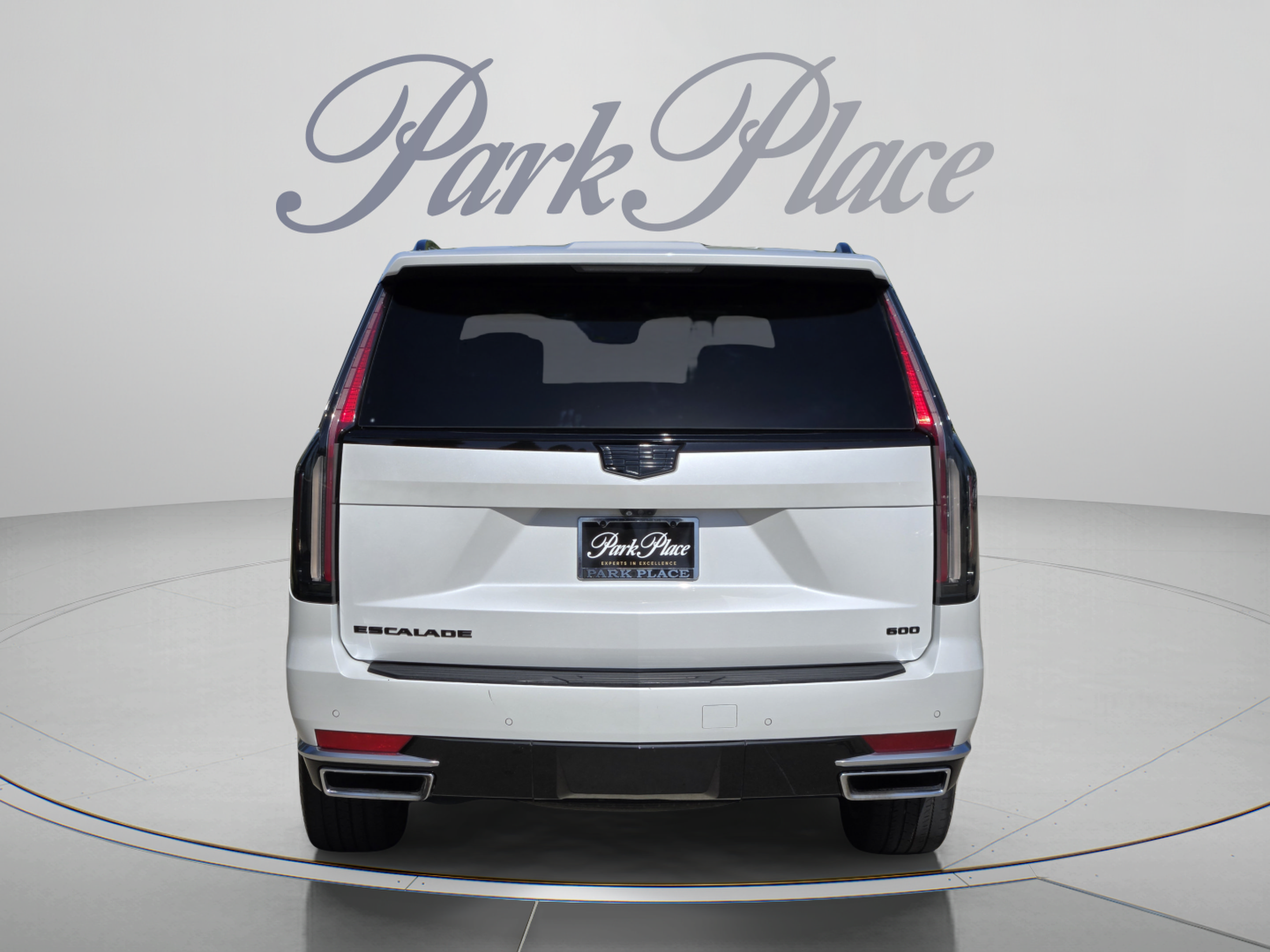 Used 2023 Cadillac Escalade Sport Platinum w/ LPO, Floor Liner Package AWD/4WD image 4