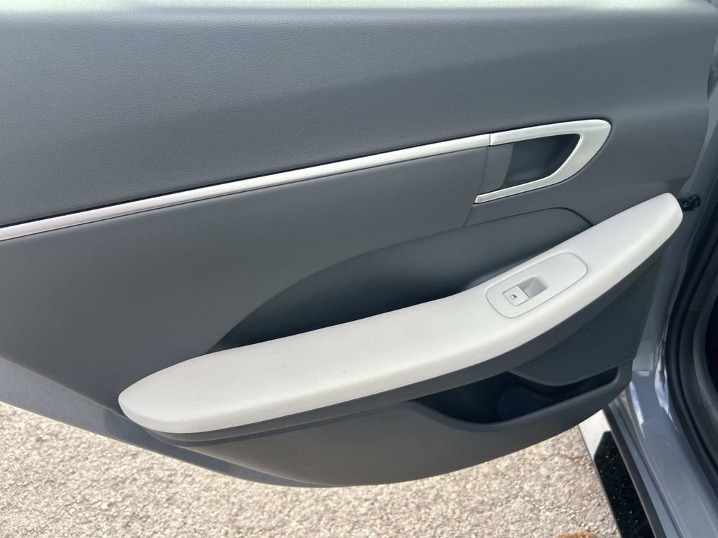 New 2026 Hyundai Sonata SEL FWD image 20