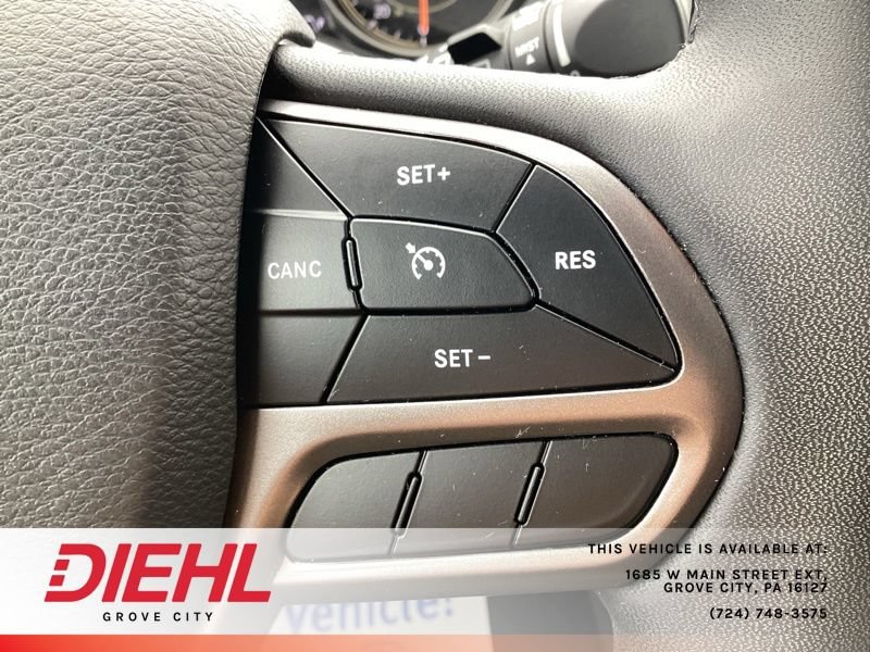 Used 2022 Jeep Cherokee Latitude Lux AWD/4WD image 32