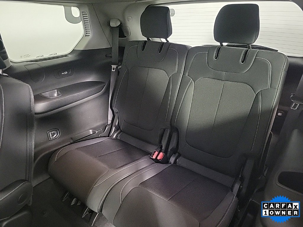 Used 2022 Jeep Grand Cherokee L Laredo w/ Luxury Tech Group I image 15