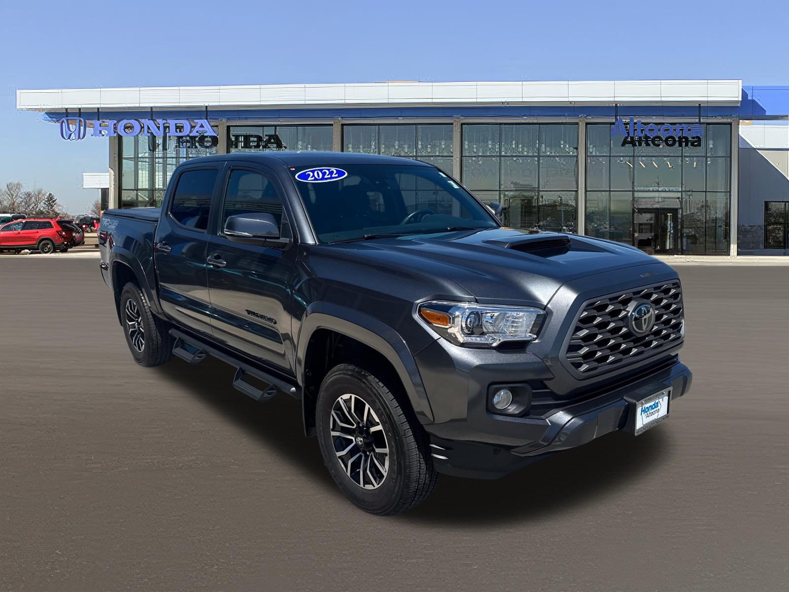Used 2022 Toyota Tacoma TRD Sport w/ Black Out Package (TMS) AWD/4WD image 6