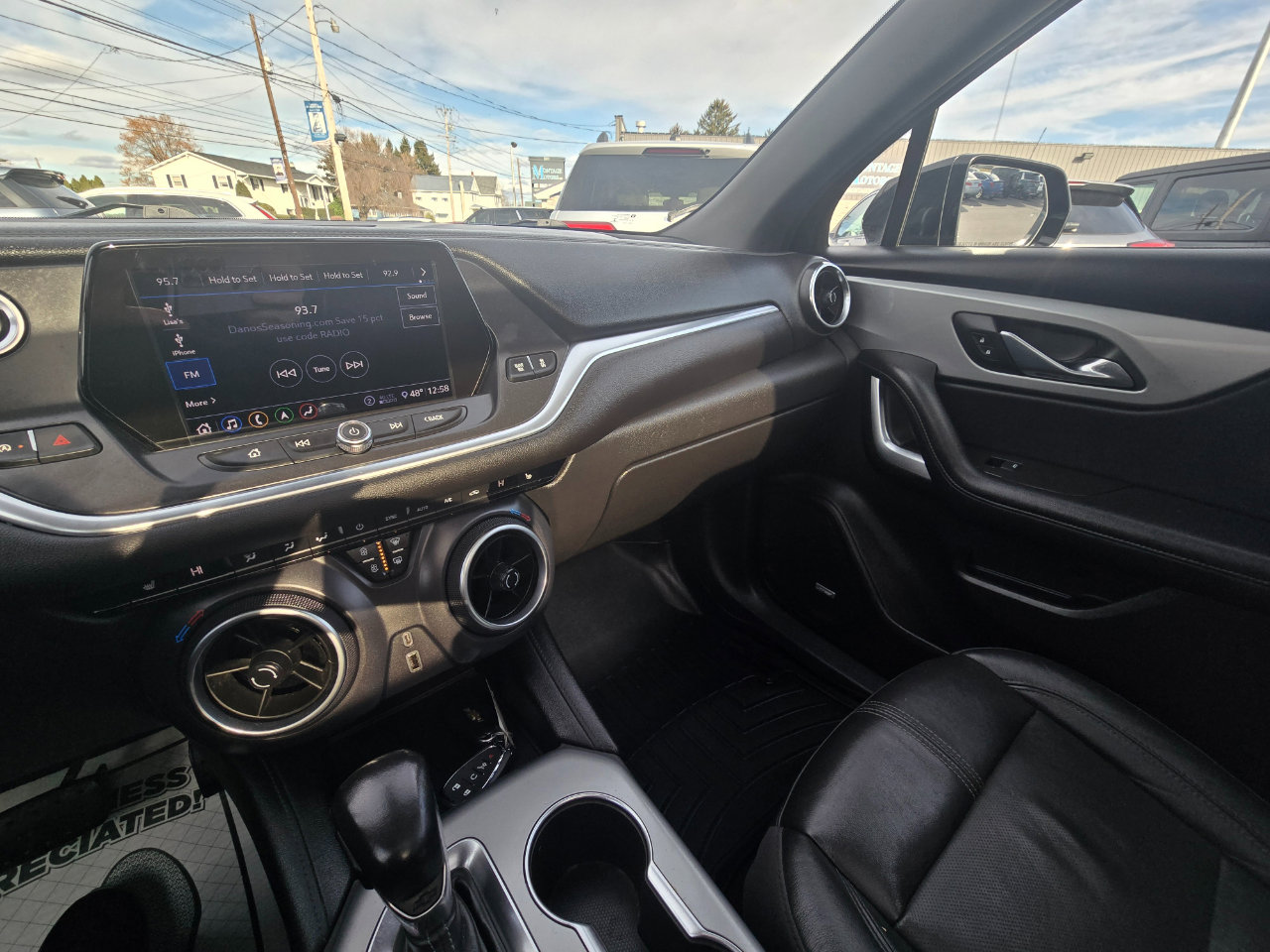 Used 2020 Chevrolet Blazer LT w/ Sound & Technology Package image 11