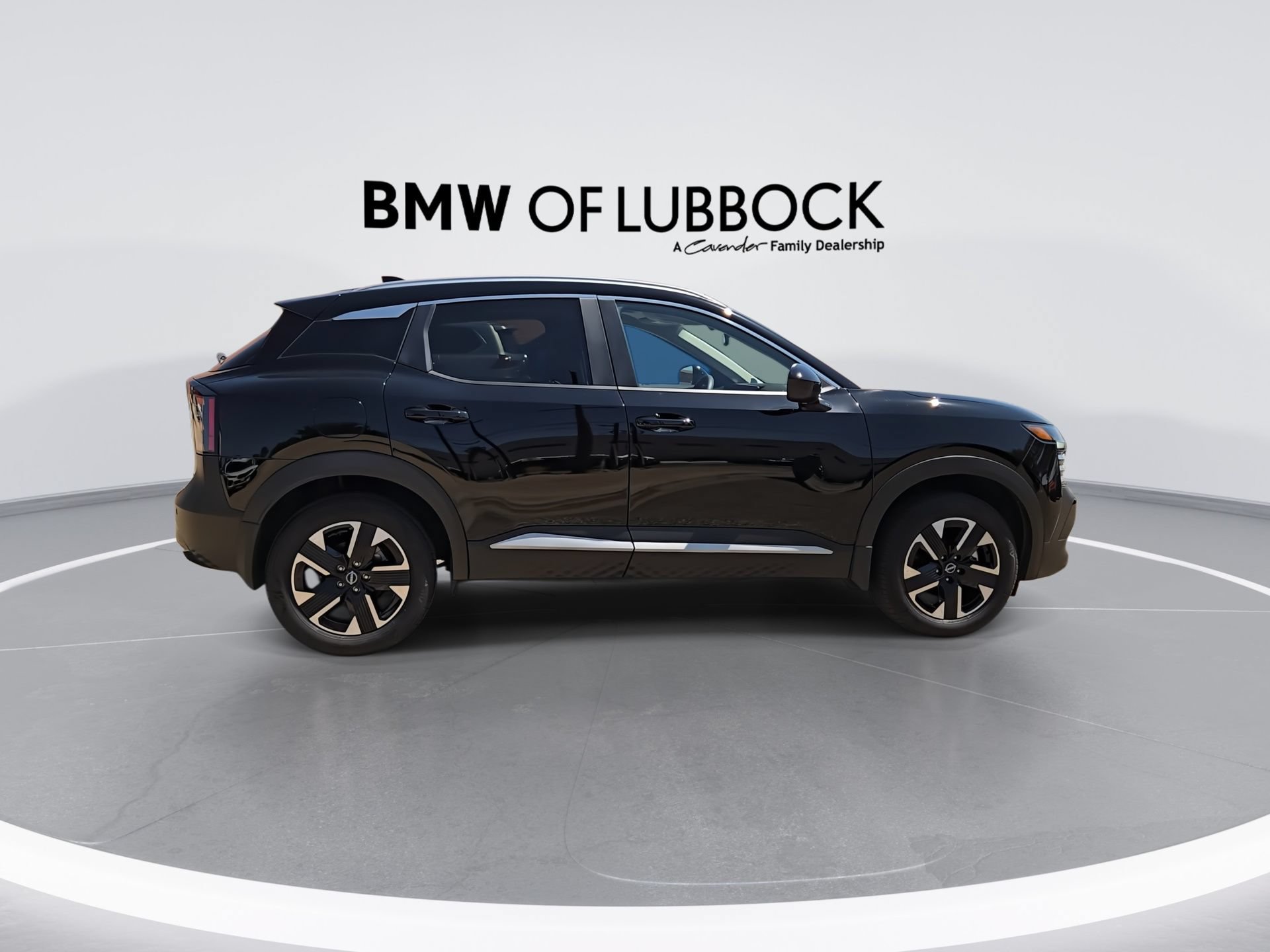 Used 2026 Nissan Kicks SV w/ SV Premium Package AWD/4WD image 9