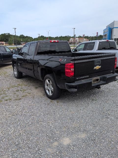 Used 2019 Chevrolet Silverado 1500 LT w/ Texas Edition AWD/4WD image 6
