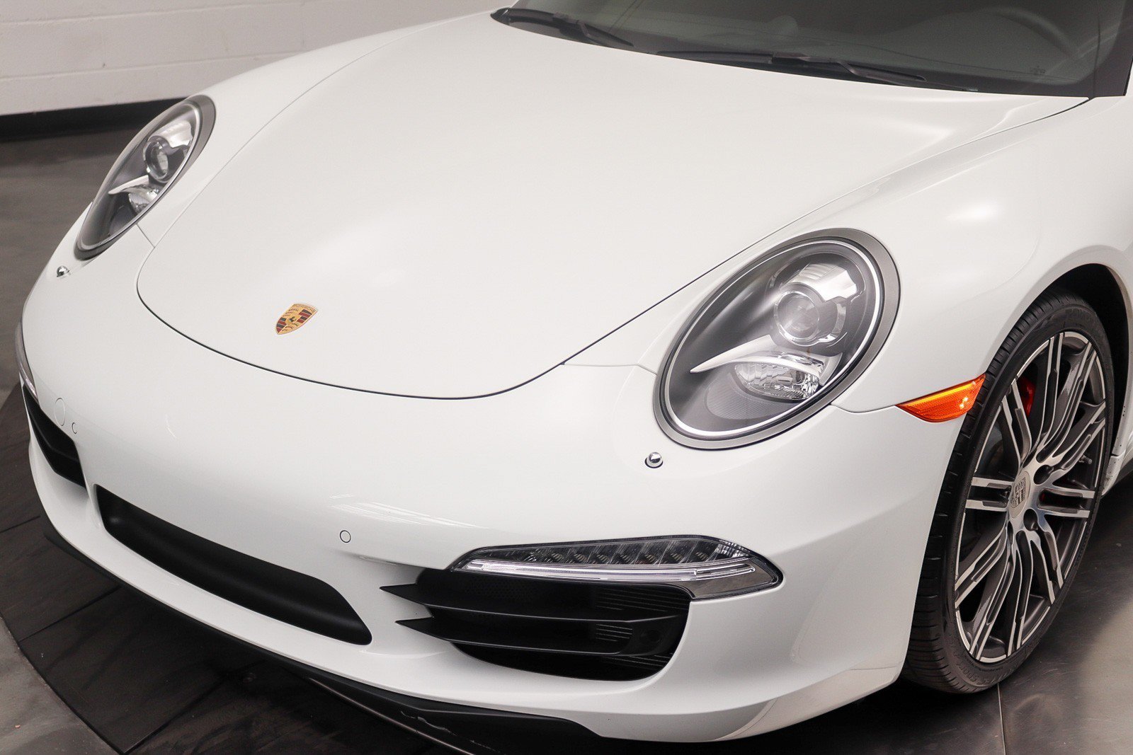 Used 2015 Porsche 911 Carrera 4S AWD/4WD image 10