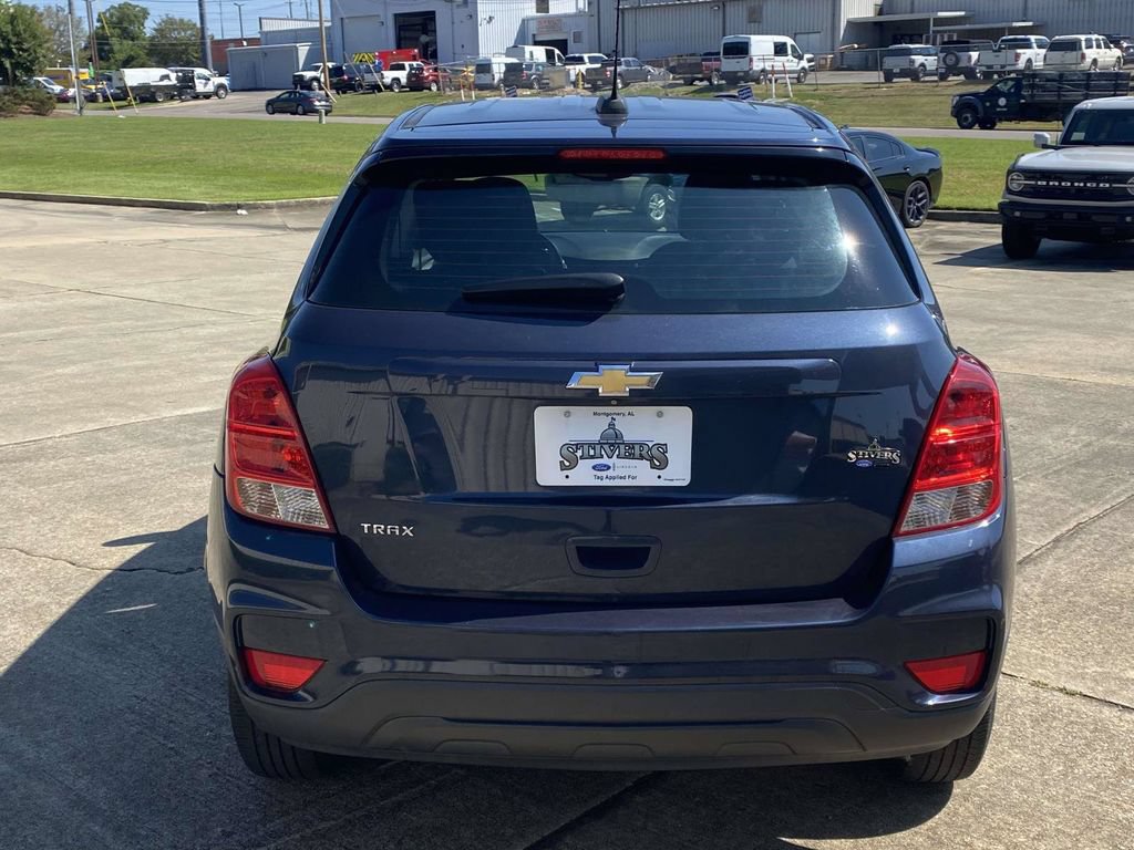 Used 2018 Chevrolet Trax LS FWD image 4