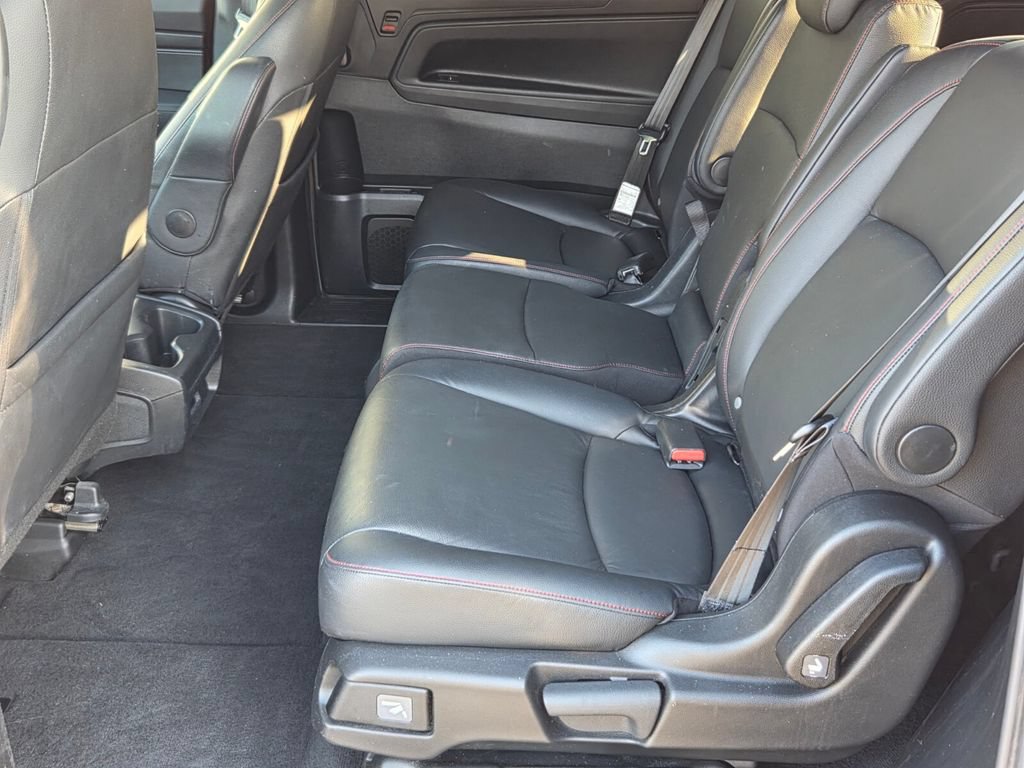 Used 2023 Honda Odyssey Sport image 13