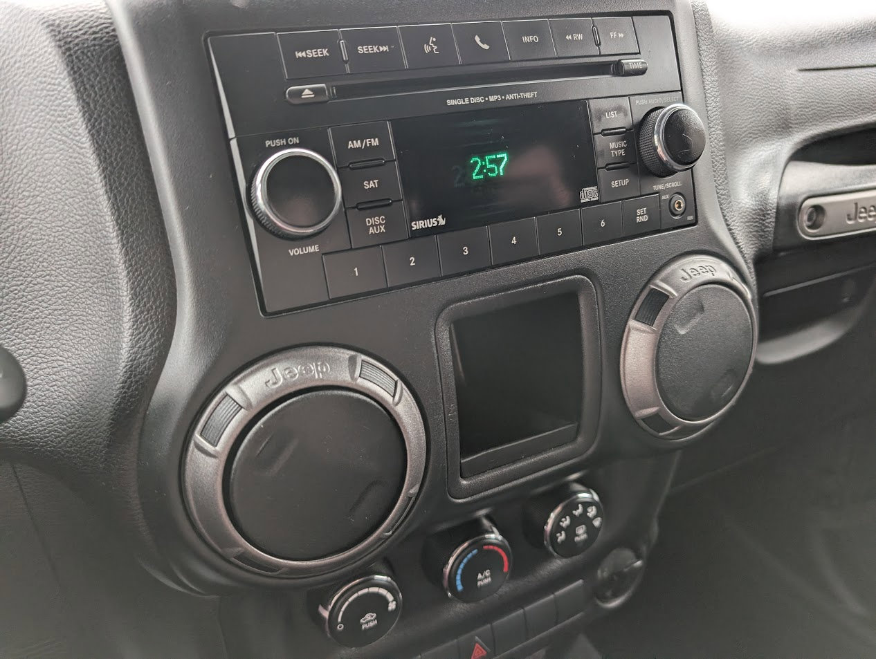 Used 2018 Jeep Wrangler Sport image 21