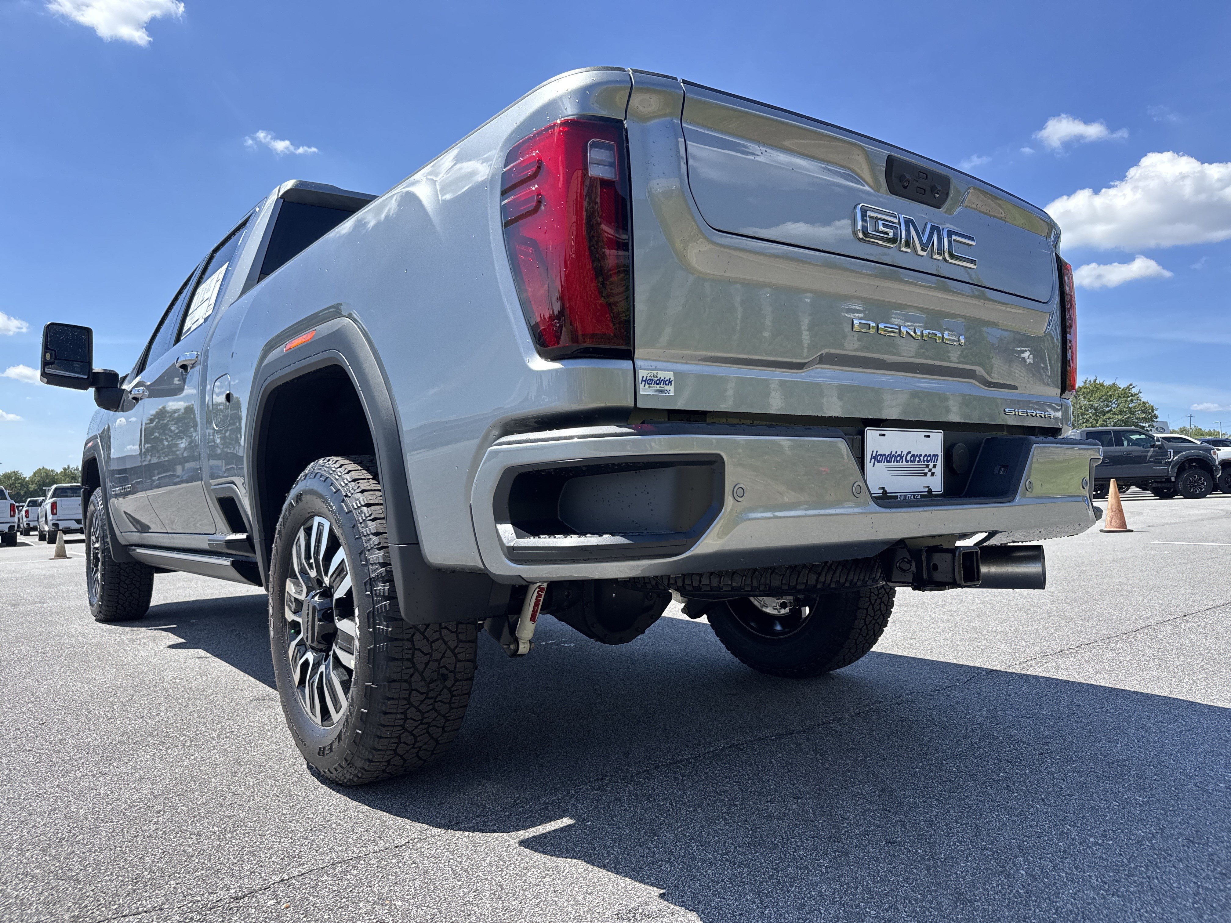 New 2026 GMC Sierra 2500 Denali Ultimate AWD/4WD image 8