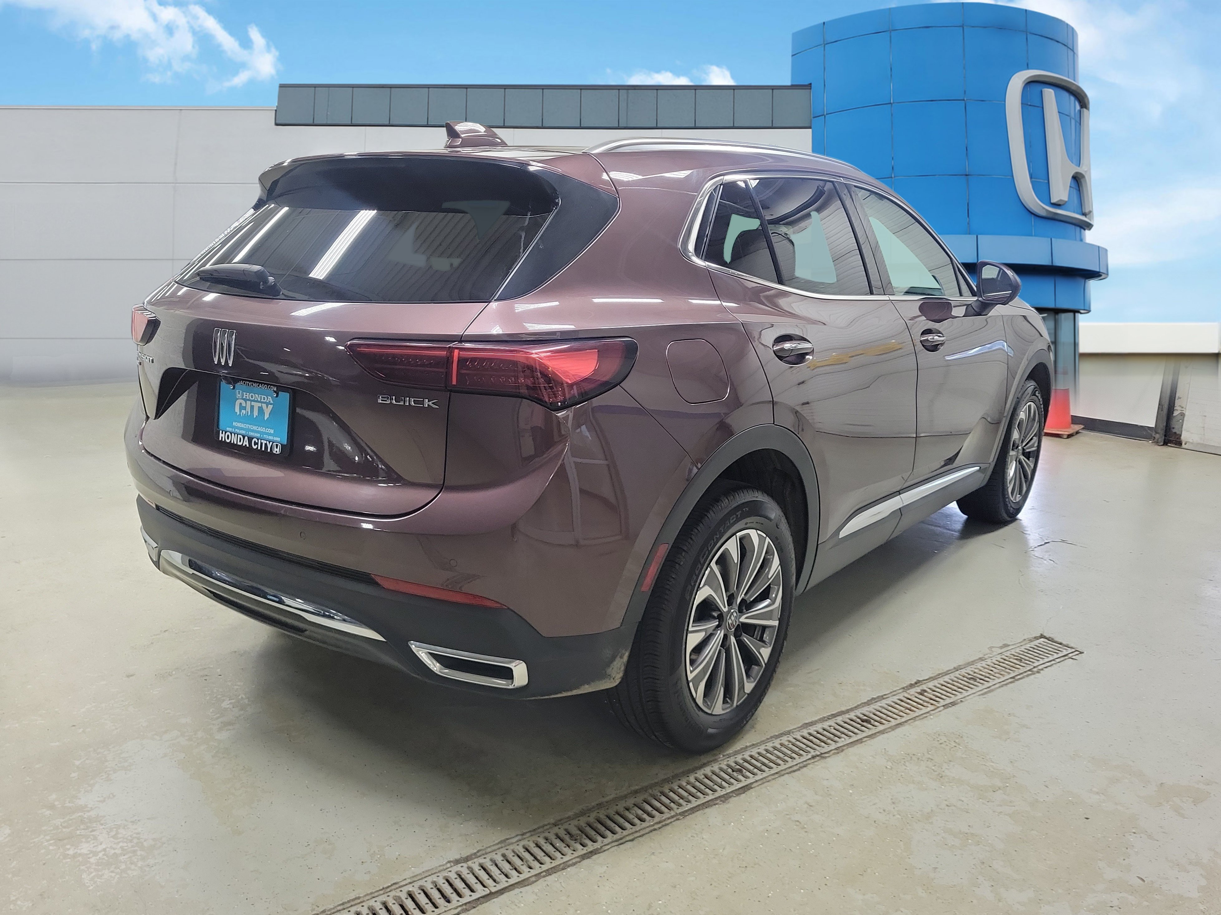 Used 2024 Buick Envision Preferred AWD/4WD image 5