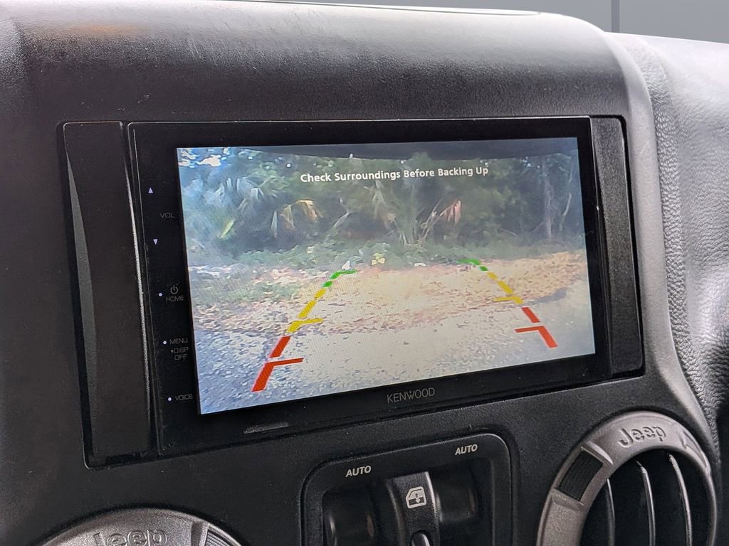Used 2017 Jeep Wrangler Unlimited Sport AWD/4WD image 17