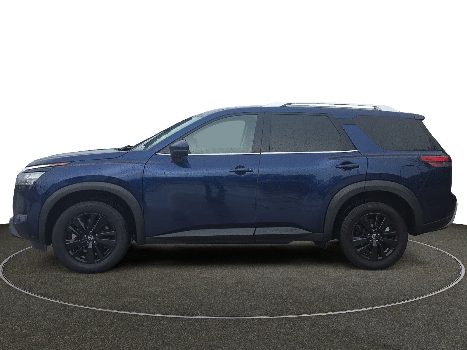 Used 2025 Nissan Pathfinder SL FWD image 2