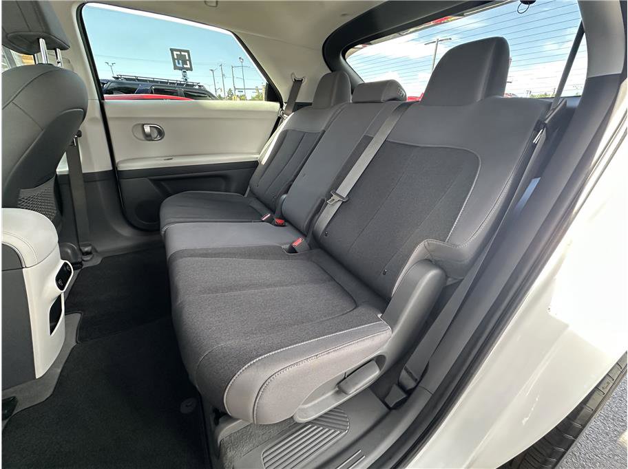 Used 2024 Hyundai Ioniq 5 SEL AWD/4WD image 16