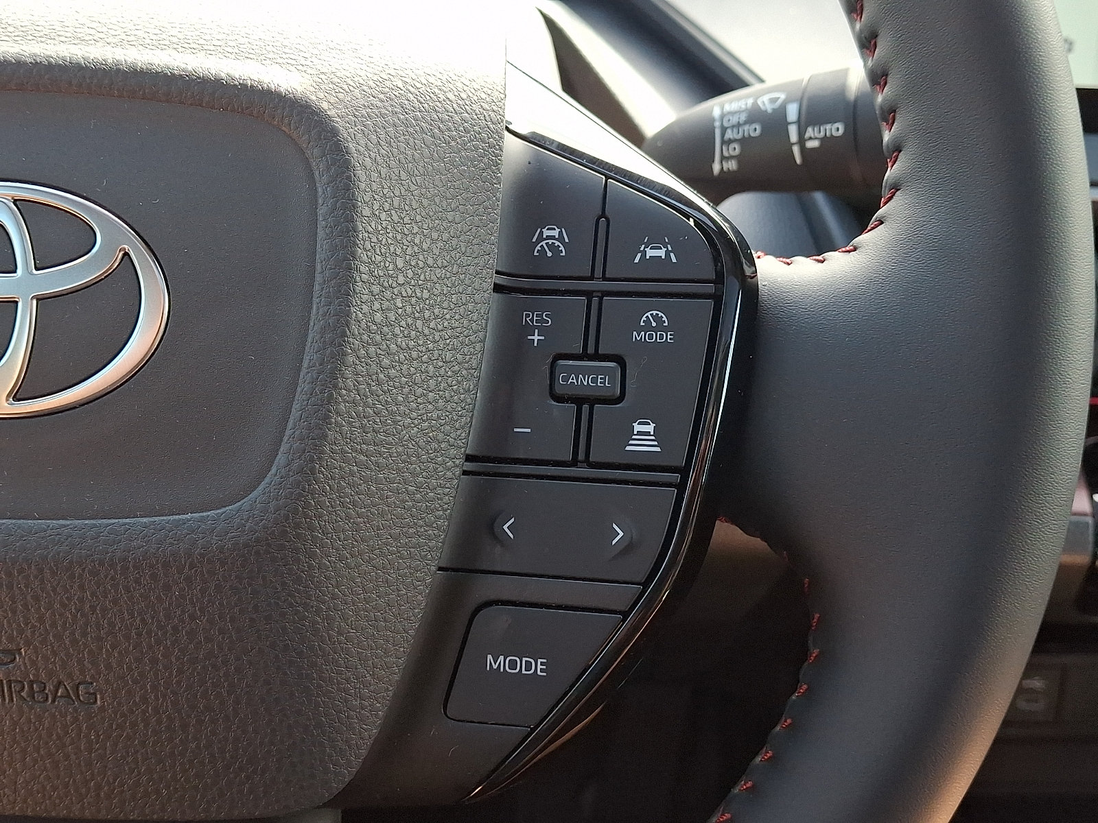 Used 2024 Toyota Prius Prime FWD image 22
