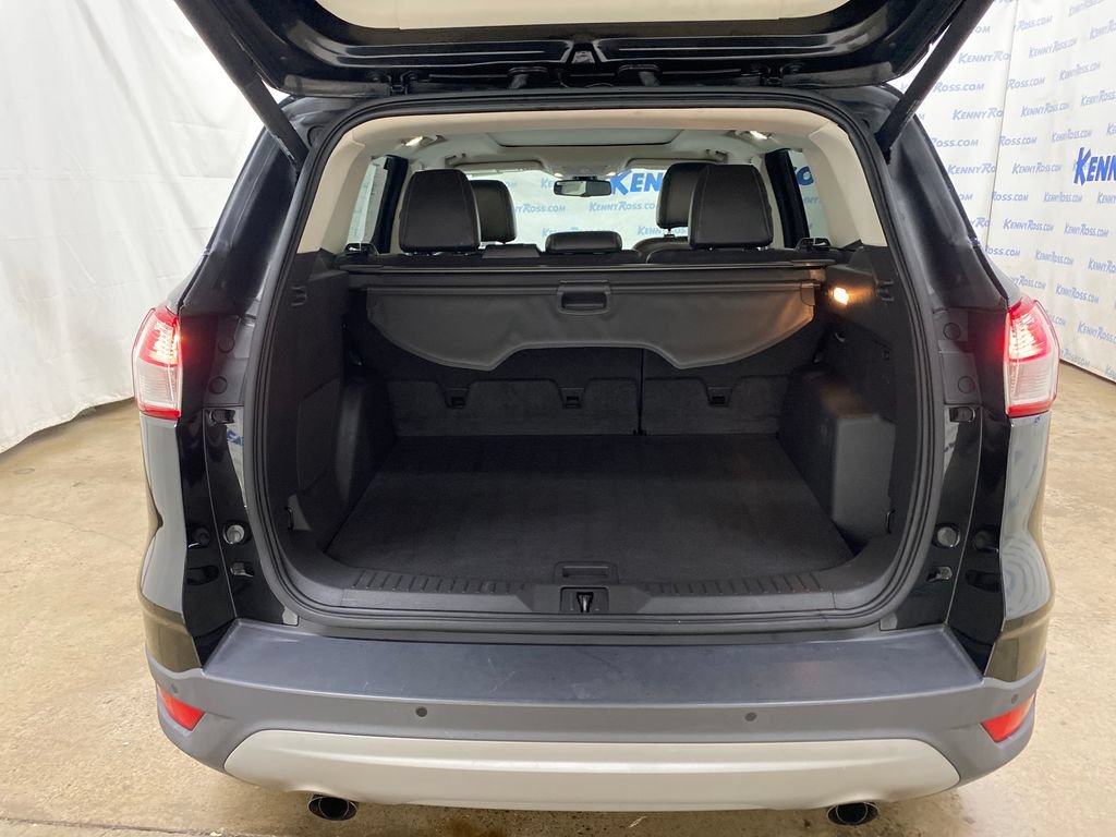 Used 2015 Ford Escape Titanium w/ Equipment Group 301A AWD/4WD image 16