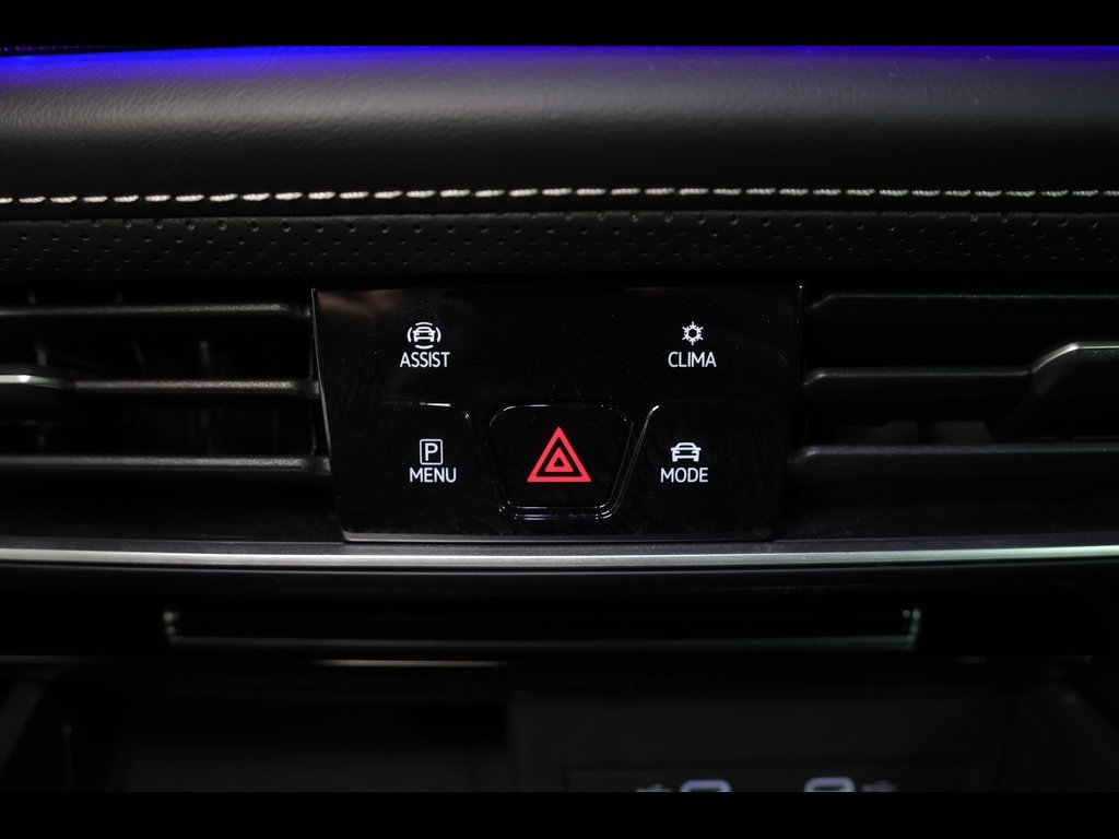 Used 2024 Volkswagen Atlas Cross Sport SEL Premium R-Line image 16