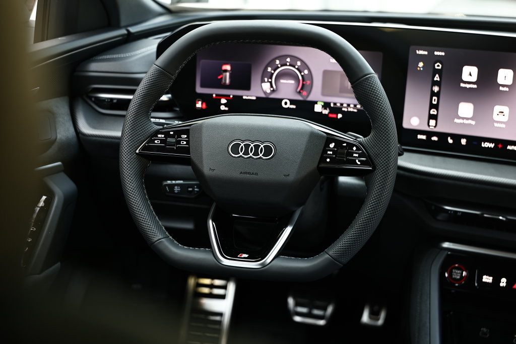New 2026 Audi SQ5 Premium Plus AWD/4WD image 30
