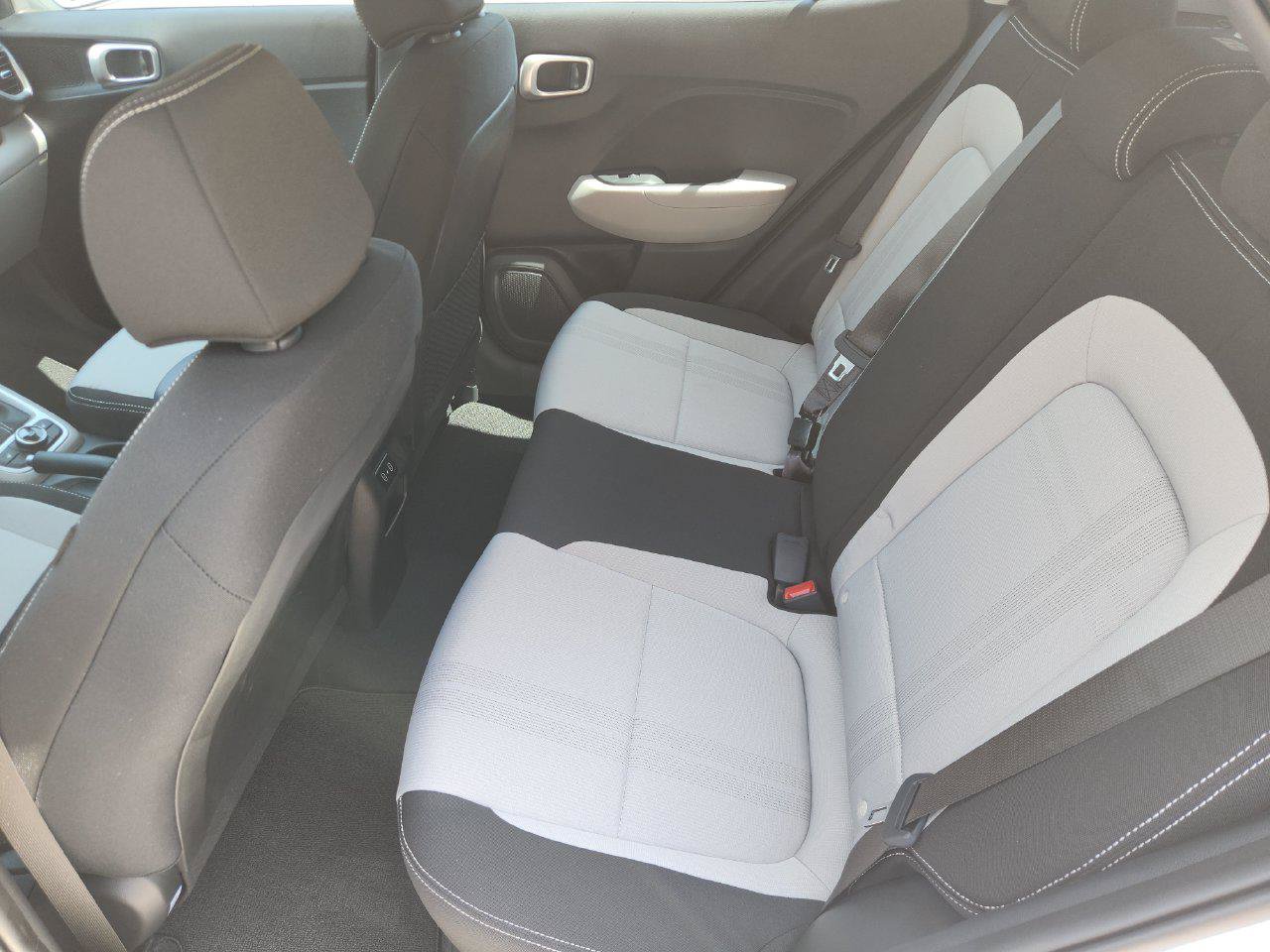 New 2026 Hyundai Venue SEL FWD image 29