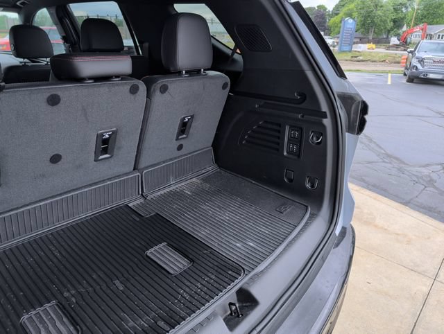 Used 2026 Chevrolet Traverse RS AWD/4WD image 30