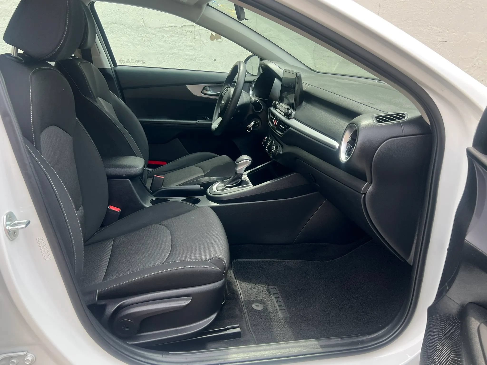 Used 2022 Kia Forte LXS FWD image 30
