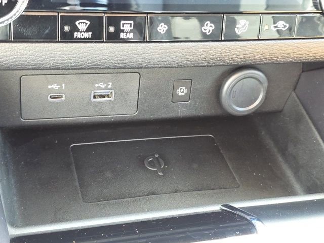 Used 2024 Mitsubishi Outlander SE image 17