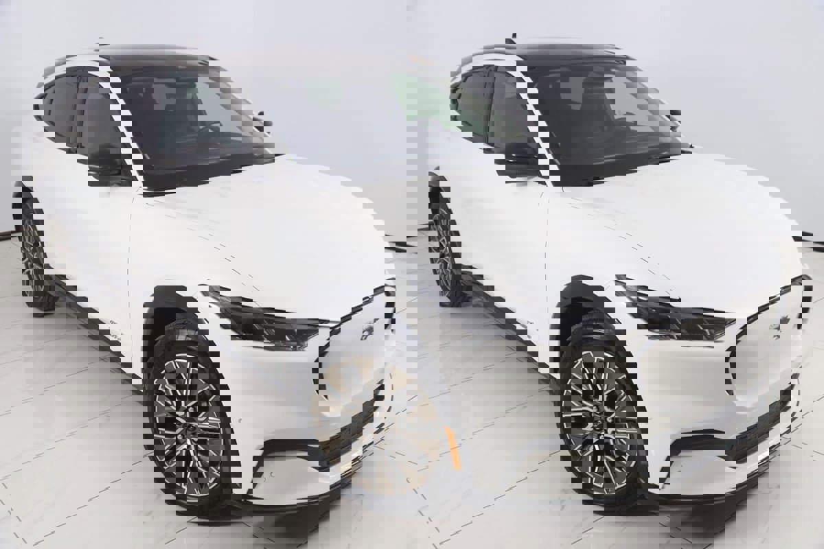 Used 2024 Ford Mustang Mach-E Premium image 19