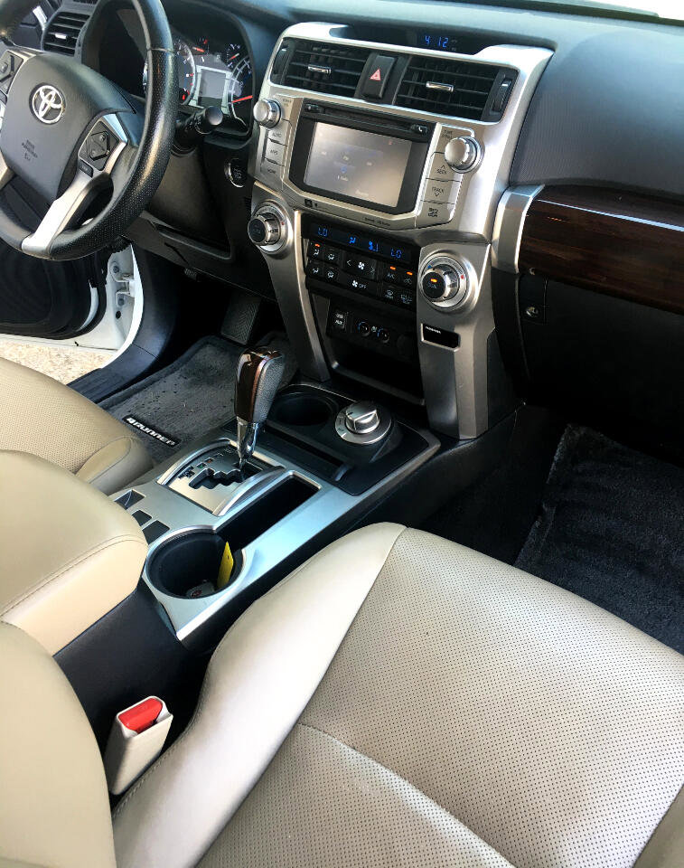 Used 2016 Toyota 4Runner Limited image 19