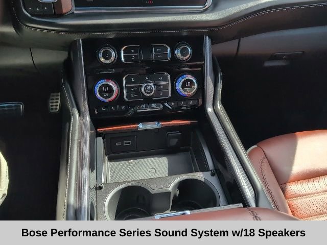 Used 2023 GMC Yukon XL Denali Ultimate AWD/4WD image 6