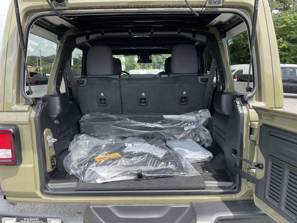 New 2025 Jeep Wrangler Unlimited Sport image 40