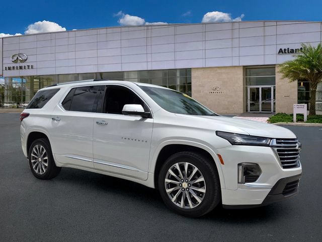 Used 2023 Chevrolet Traverse Premier FWD image 2