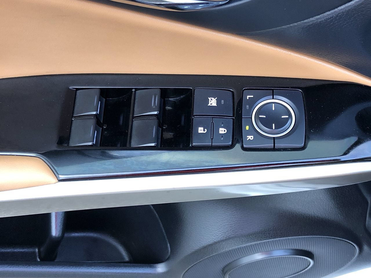 Used 2016 Lexus IS 200t RWD image 16