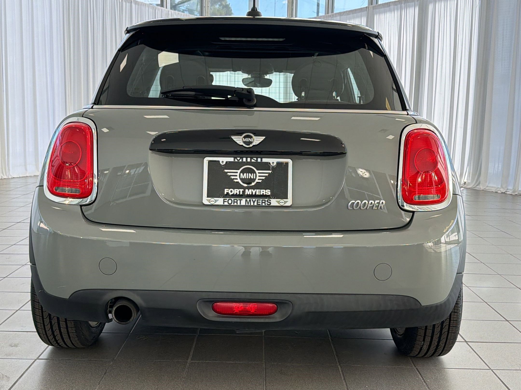 Used 2016 MINI Cooper 2-Door Hardtop FWD image 10
