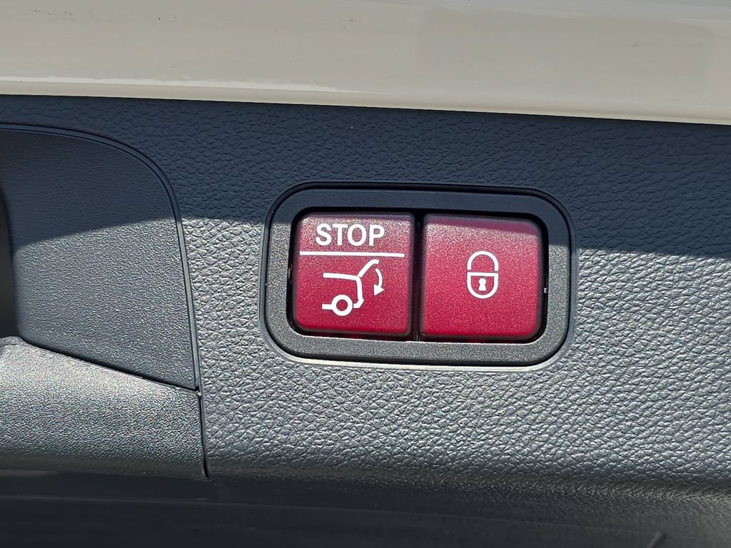 Used 2022 Mercedes-Benz GLC 300 image 16